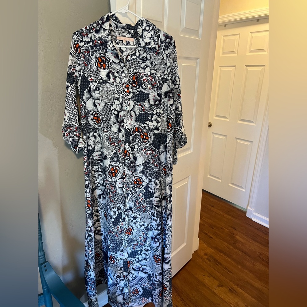 Hutch women’s maxi dress- EUC. Size L